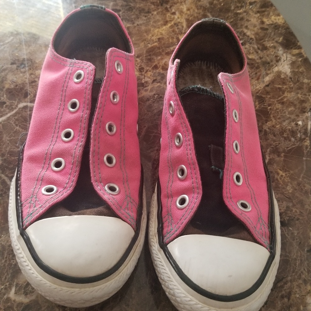 Pink girl converse